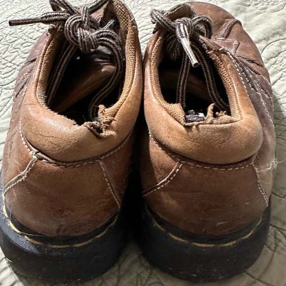 Dr. Martens Brown Leather Oxfords with Patina - Picture 4 of 7